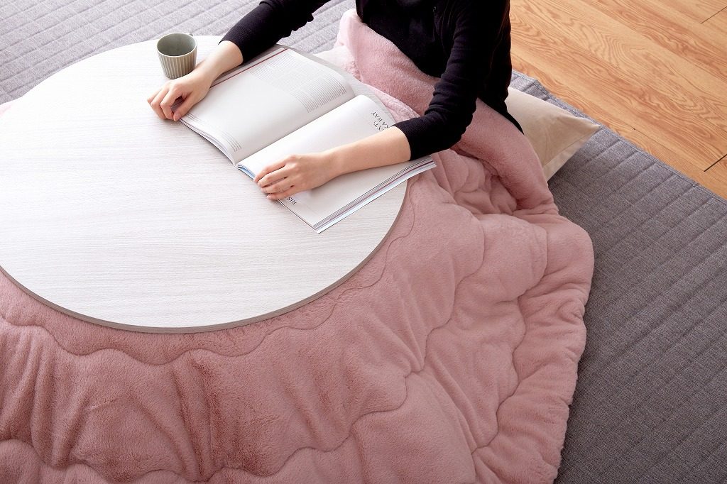 【新商品】よりお部屋に取り入れやすい「ふんわり暖かいこたつ」が新しく登場